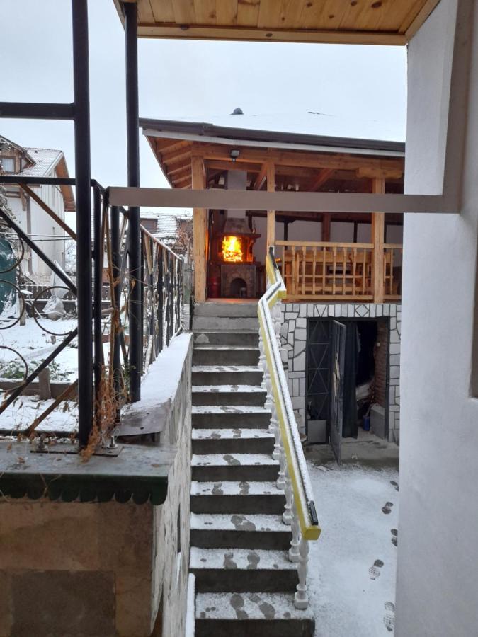 Yana Guest House Dobrinishte Ngoại thất bức ảnh